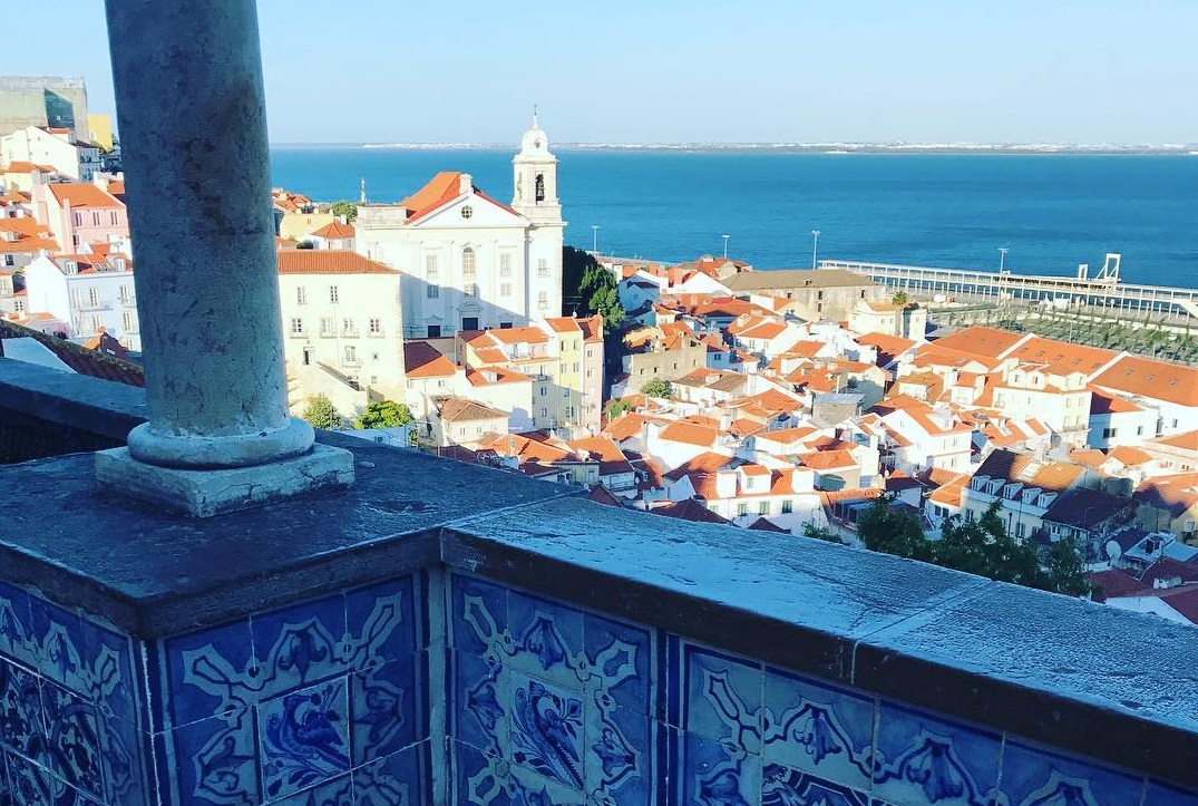 Guia de viagens perto de Lisboa ir e voltar